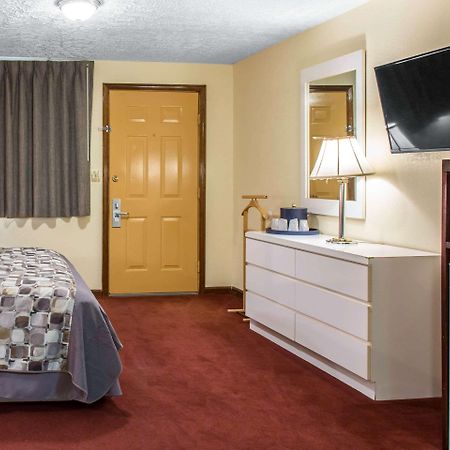 Rodeway Inn & Suites Branford - Guilford Eksteriør billede