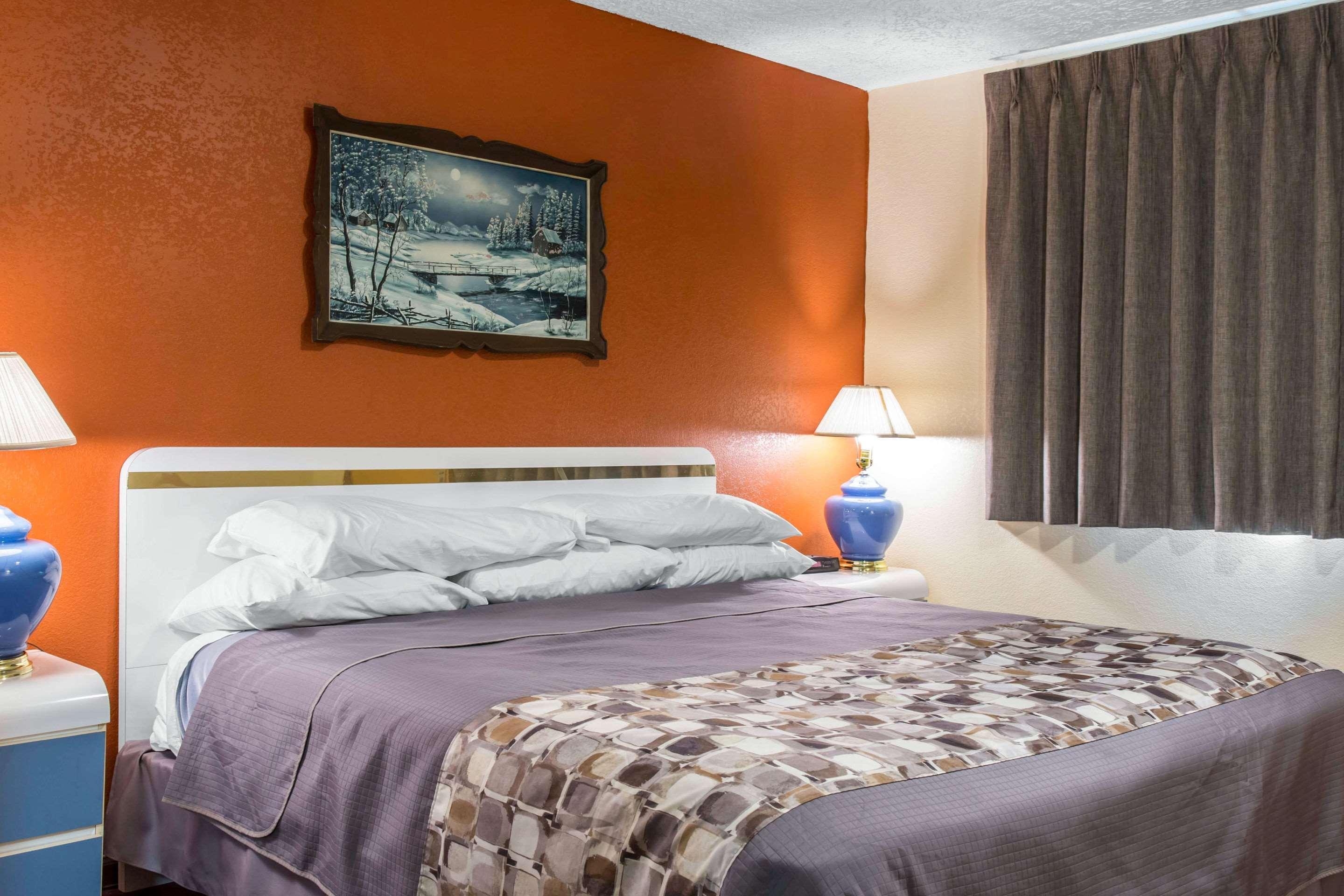 Rodeway Inn & Suites Branford - Guilford Eksteriør billede